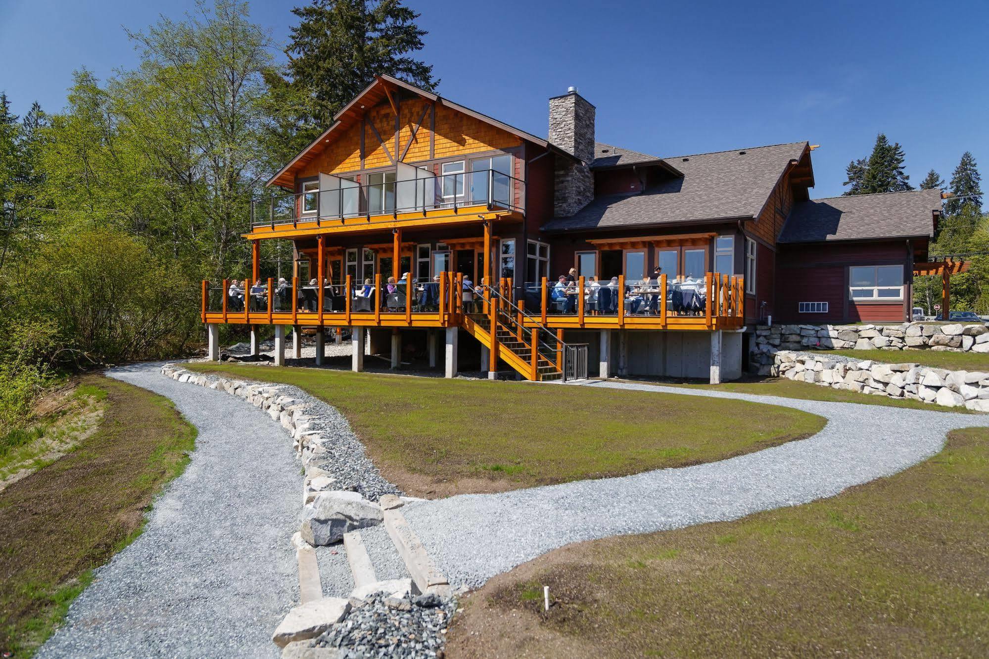 Sproat Lake Landing Resort Great Central Buitenkant foto
