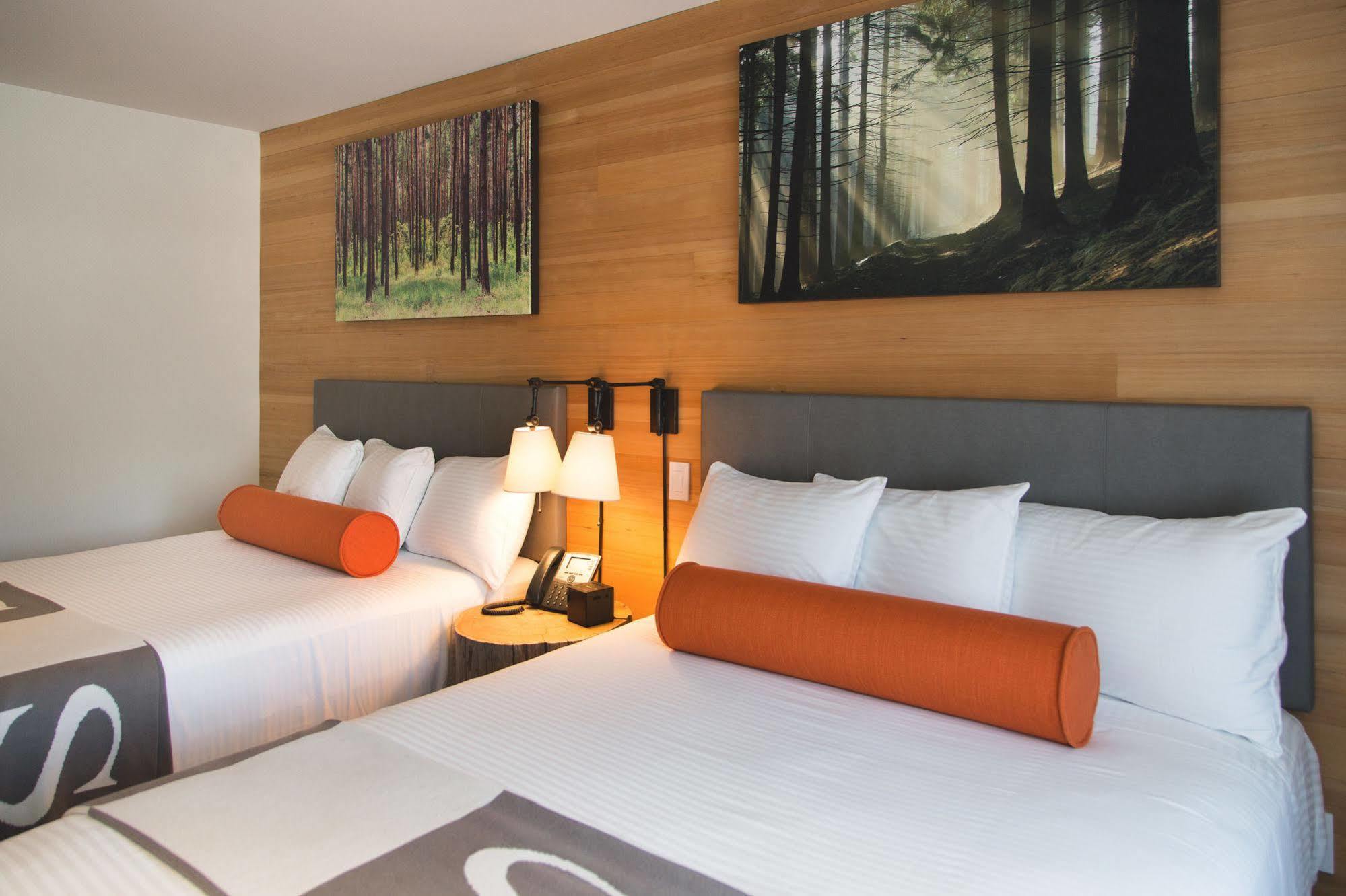 Sproat Lake Landing Resort Great Central Buitenkant foto
